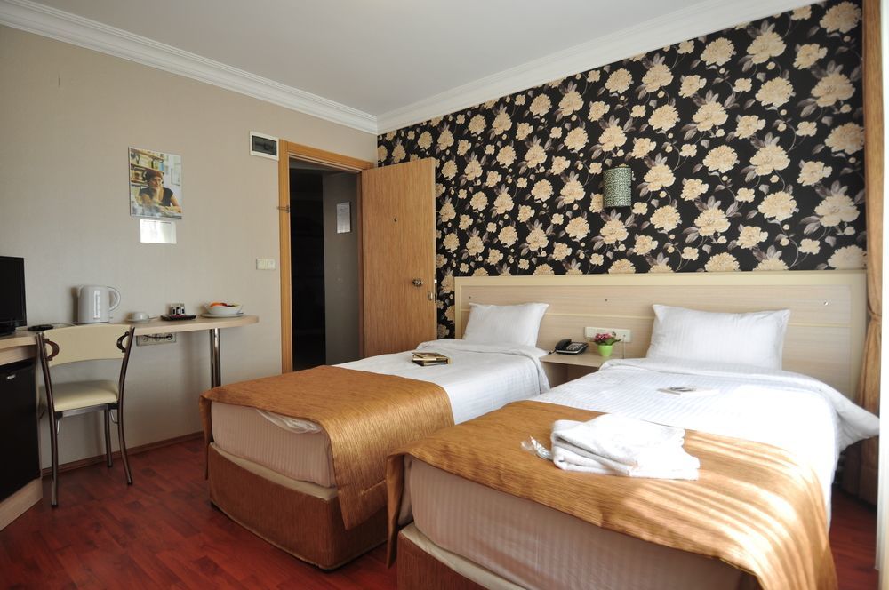 Mini hotel Izmir Exterior photo